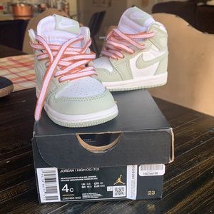 ❌❌SOLD❌❌Jordan 1 HighOG TD little kid shoes. Brand New!